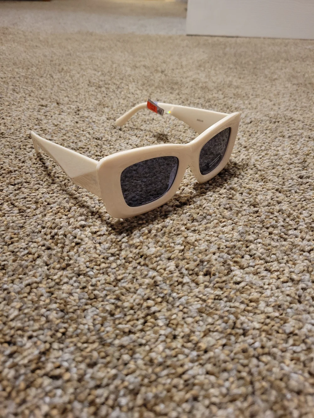 🌈5 For $20🌈 Tilly's Cream Rectangular Retro Sunglasses with Black Lenses